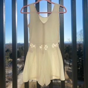 puff textured all white romper